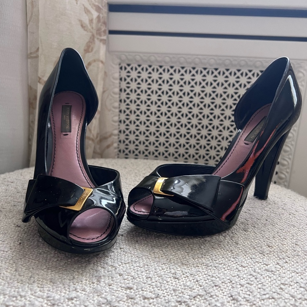 LV Black Patent Leather Peep Toe Heels